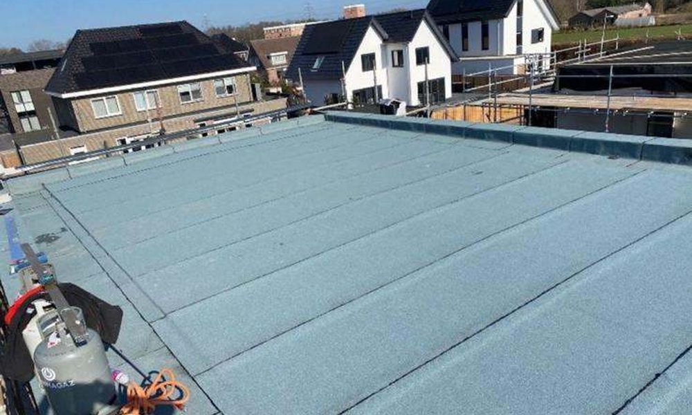 Nieuw dak in Prinsenbeek laten aanleggen Geheel nieuw plat dak aangelegd